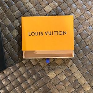 Louis Vuitton box